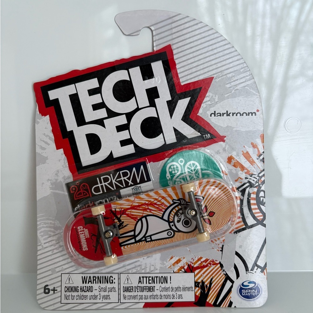 BRAND NEW SEALED TECH DECK DARKROOM SERIES